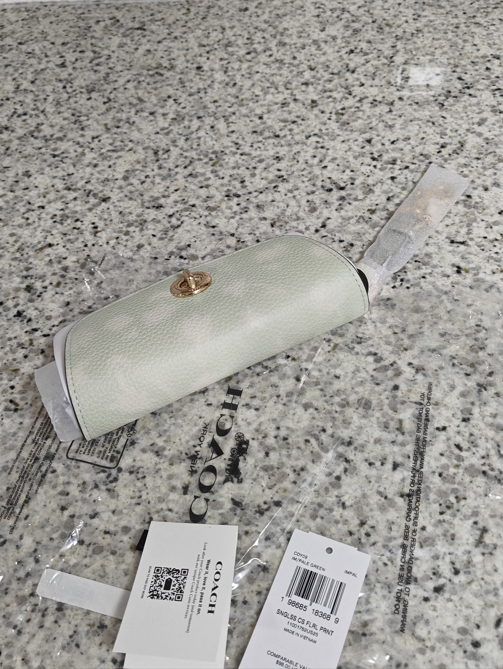 Coach Sunglasses Case With Floral Print (Gold, green) - Picture 4 of 8